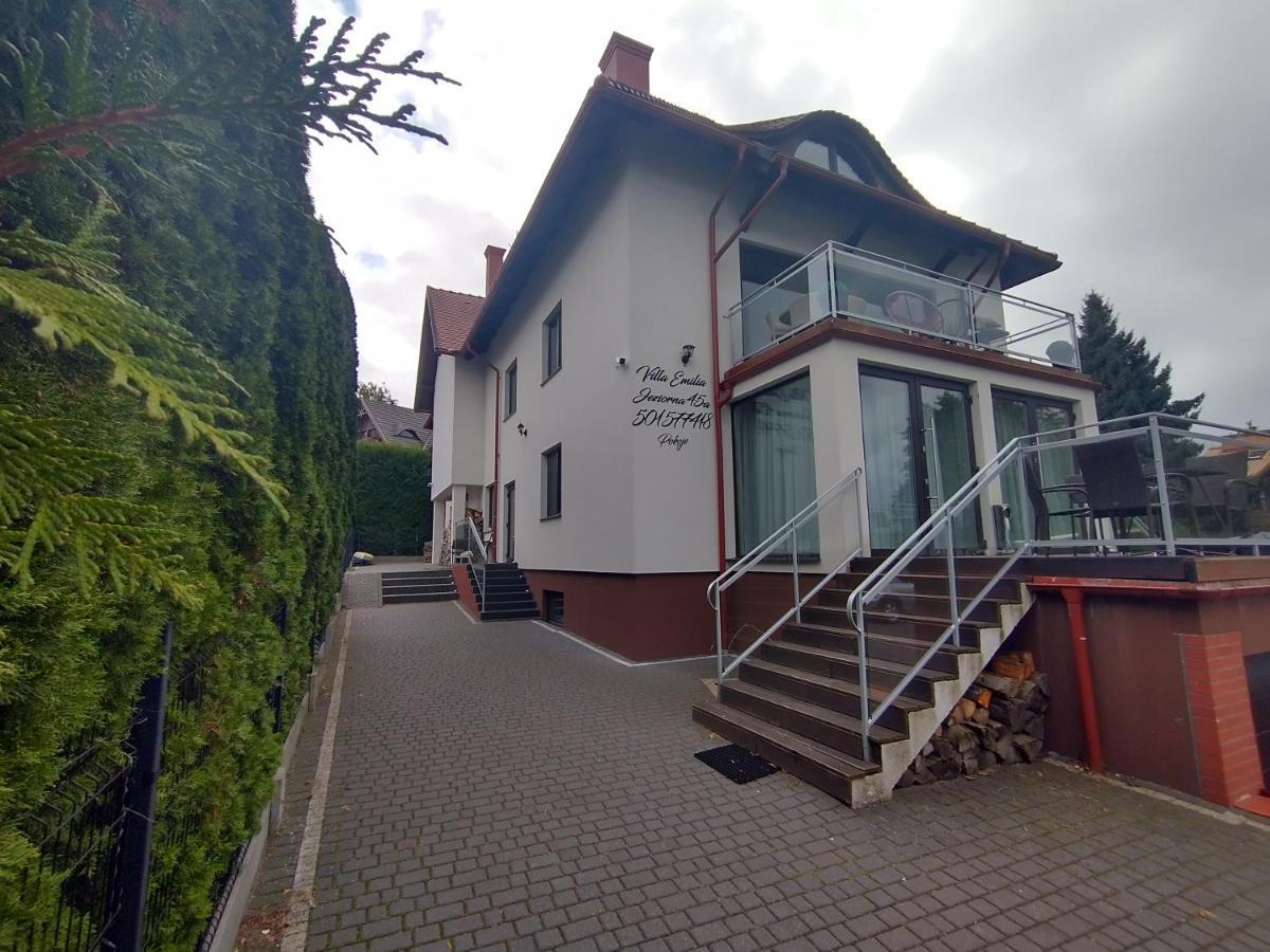 Apartamenty Nad Jeziorem Charzykowskim Villa Emilia Charzykowy Buitenkant foto