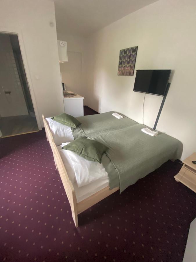 Apartamenty Nad Jeziorem Charzykowskim Villa Emilia Charzykowy Buitenkant foto
